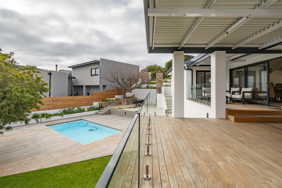 4 Bedroom Property for Sale in Camps Bay Western Cape